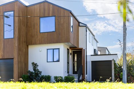 Photo of property in 4/323 Riverside Drive, Waterloo, Lower Hutt, 5011