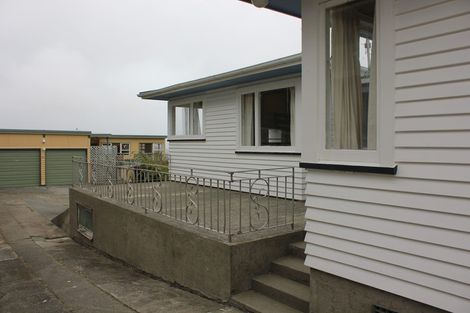 Photo of property in 73 Mills Road, Brooklyn, Wellington, 6021