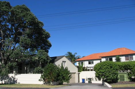 Photo of property in 18 Audrey Road, Takapuna, Auckland, 0620