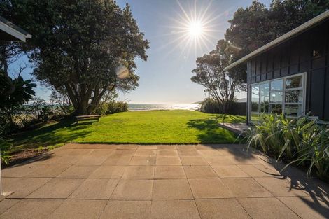 Photo of property in 55a Wharemauku Road, Raumati Beach, Paraparaumu, 5032