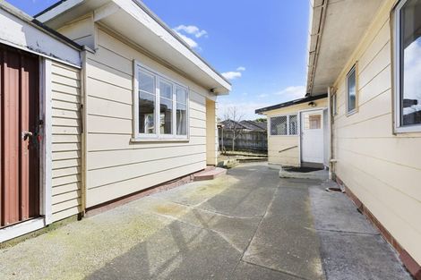 Photo of property in 412 West Coast Road, Glen Eden, Auckland, 0602