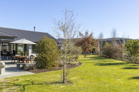 Photo of property in 3 Karaka Place, Kinloch, Taupo, 3377
