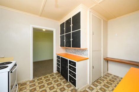 Photo of property in 32 Follett Street, Marton, 4710