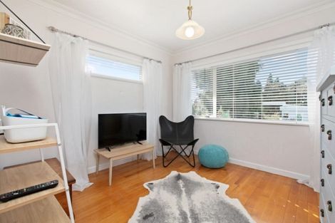 Photo of property in 242 Ngatai Road, Otumoetai, Tauranga, 3110