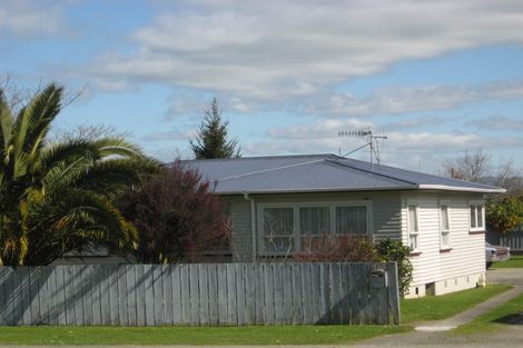 Photo of property in 76 College Road, Edgecumbe, 3120