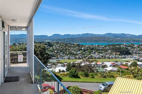 Photo of property in 23uc7 Rangitane Street, Maupuia, Wellington, 6022