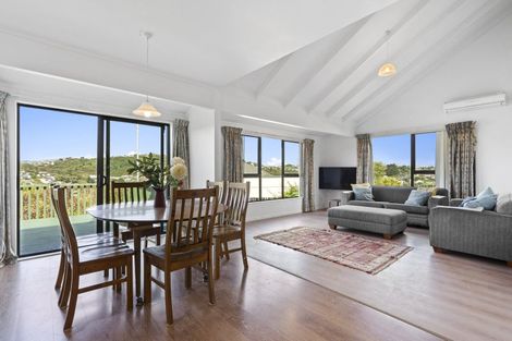 Photo of property in 84 Mercury Way, Whitby, Porirua, 5024
