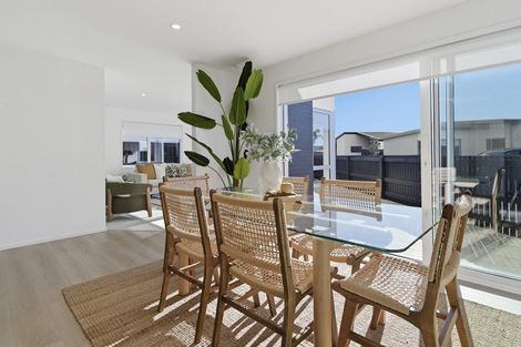 Photo of property in 15 Rehua Way, Papamoa, 3118