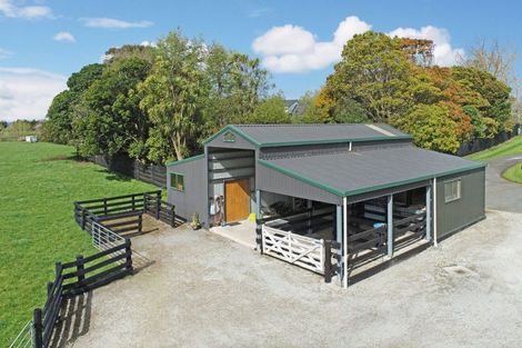 Photo of property in 225 Laing Road, Karaka, Papakura, 2580