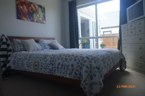 Photo of property in 16 Ropere Street, Kumeu, 0810