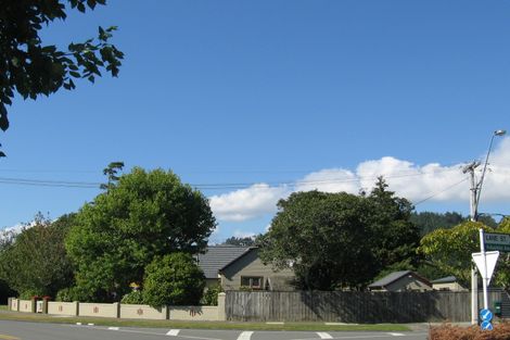 Photo of property in 1 Seddon Street, Wallaceville, Upper Hutt, 5018