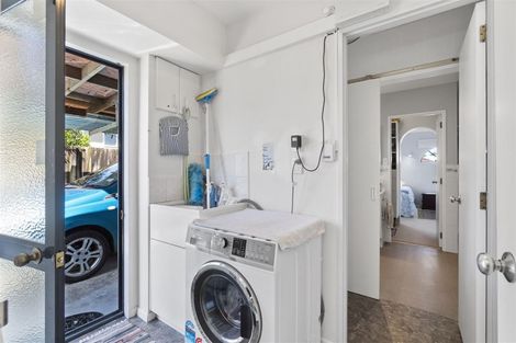 Photo of property in 51 Splitt Avenue, Glenview, Hamilton, 3206