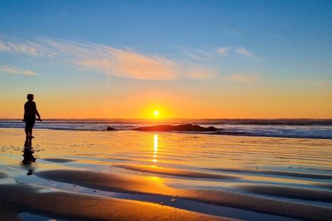 Photo of property in 5 Marine Parade, Carters Beach, Westport, 7825