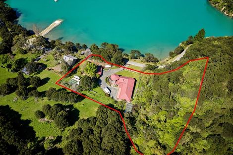 Photo of property in 5078 Kenepuru Road, Ohauparuparu Bay, Picton, 7282