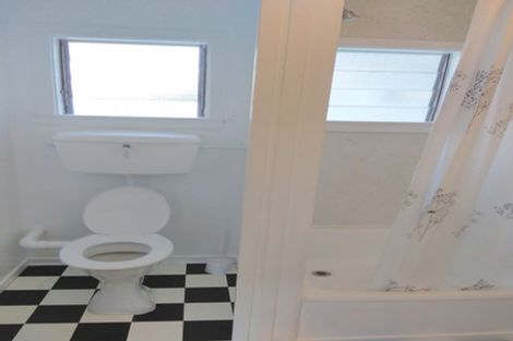 Photo of property in 25 Fulford Street, New Plymouth, 4310