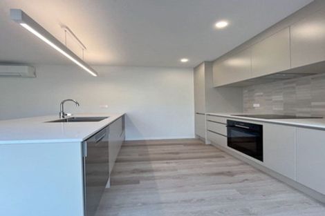 Photo of property in 10b Line Road, Glen Innes, Auckland, 1072