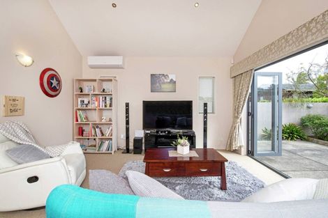 Photo of property in 77 Moore Street, Howick, Auckland, 2014