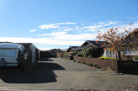 Photo of property in 2/84 Willryan Avenue, New Brighton, Christchurch, 8083
