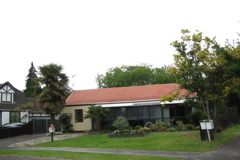 Photo of property in 13 Sharivari Place, Conifer Grove, Takanini, 2112