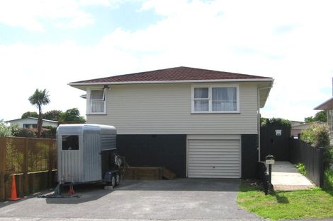 Photo of property in 41 Paragon Avenue, Beach Haven, Auckland, 0626