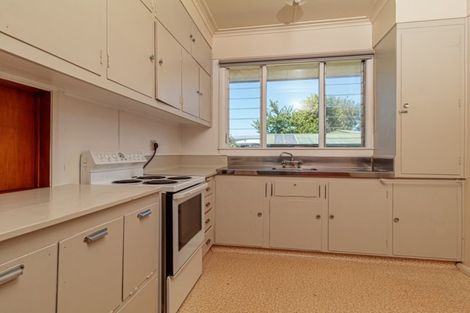 Photo of property in 72 Napier Road, Havelock North, 4130