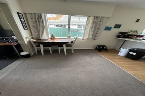 Photo of property in 2/8a Islington Street, Trentham, Upper Hutt, 5018