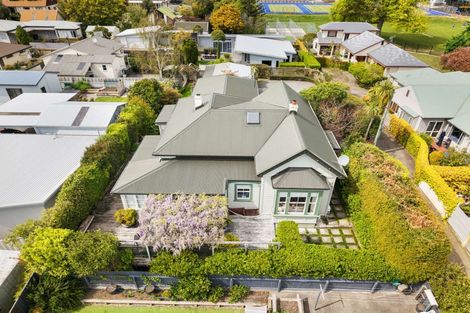 Photo of property in 44 Te Mata Road, Havelock North, 4130