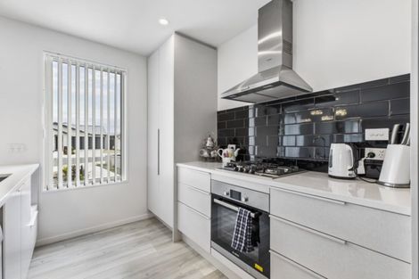 Photo of property in 26 Rere Close, Takanini, 2112