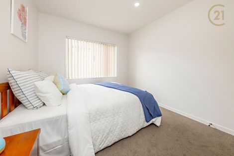 Photo of property in 3 Darley Way, Papakura, 2110