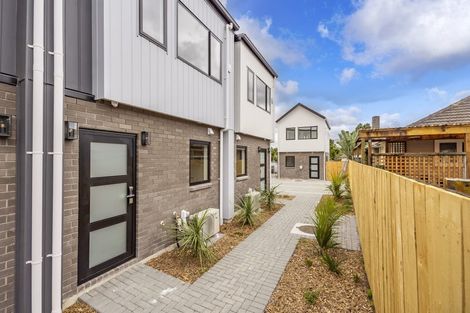 Photo of property in 14d Durham Street, Te Atatu Peninsula, Auckland, 0610