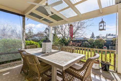 Photo of property in 17 Moreton Road, Carterton, 5713