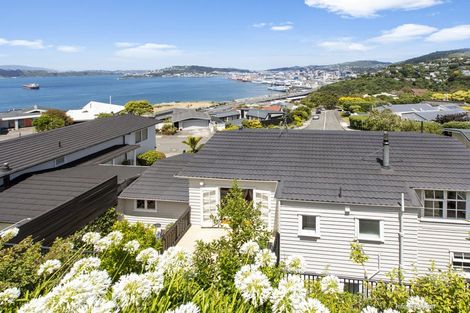 Photo of property in 34 Rama Crescent, Khandallah, Wellington, 6035