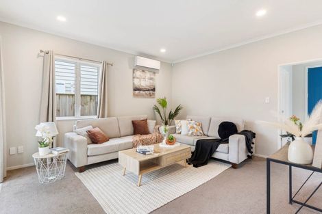 Photo of property in 35 Bellbird Street, Papakura, 2110