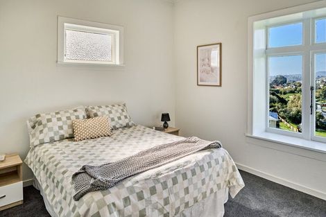 Photo of property in 143 Sievers Grove, Cannons Creek, Porirua, 5024