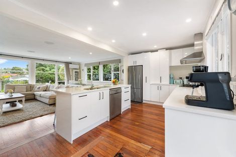 Photo of property in 21 Chartwell Avenue, Glenfield, Auckland, 0629