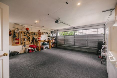 Photo of property in 20 Abby Road, Fitzherbert, Palmerston North, 4410