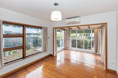 Photo of property in 1/215 Memorial Avenue, Burnside, Christchurch, 8053
