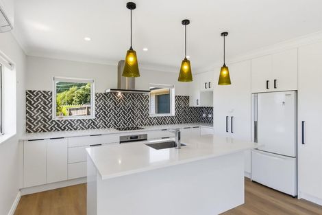 Photo of property in 1 Te Naihi Place, Paraparaumu, 5032