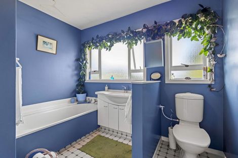 Photo of property in 32 Claridges Road, Casebrook, Christchurch, 8051