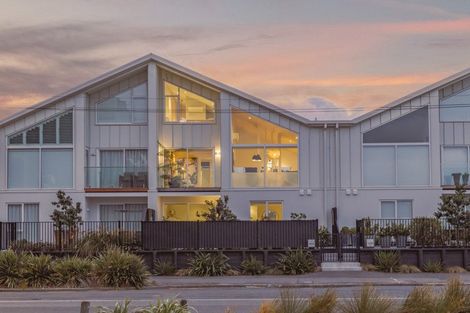Photo of property in 144a Marine Parade, New Brighton, Christchurch, 8083