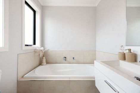 Photo of property in 4/23 Montgomery Crescent, Bader, Hamilton, 3206