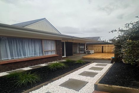 Photo of property in 2/18 Fratley Avenue, Farm Cove, Auckland, 2012