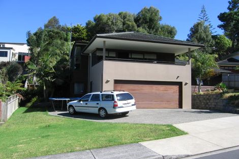 Photo of property in 10 Falstone Lane, Browns Bay, Auckland, 0630