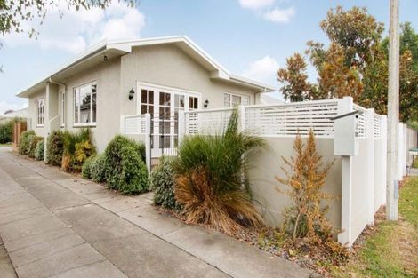 Photo of property in 215 Park Road North, Parkvale, Hastings, 4122