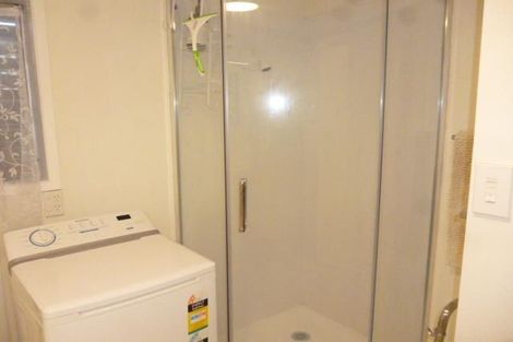 Photo of property in 83 Beach Road, Mellons Bay, Auckland, 2014