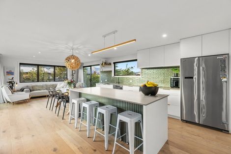 Photo of property in 11 Centre Crescent, Wanaka, 9305