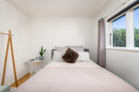 Photo of property in 37 Kowhai Terrace, Saint Martins, Christchurch, 8022