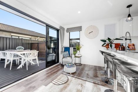 Photo of property in 42 Buddle Road, Wallaceville, Upper Hutt, 5018