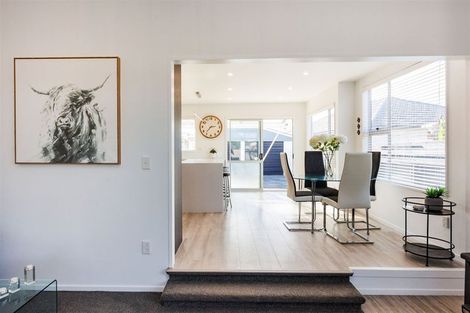 Photo of property in 17 Palliser Place, Milson, Palmerston North, 4414