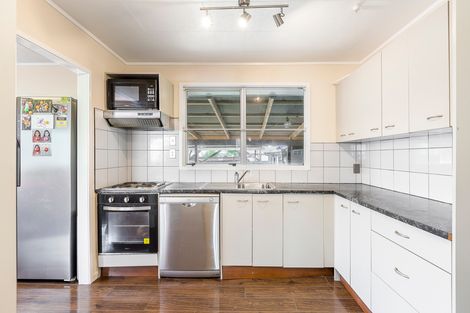 Photo of property in 12 Avro Place, Mangere, Auckland, 2022